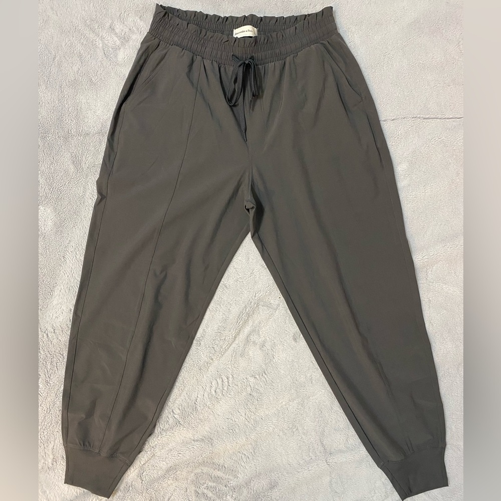 A&F joggers, Large